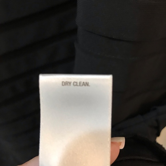 Signature Lana Empire Waist lace dress - Picture 6 of 6